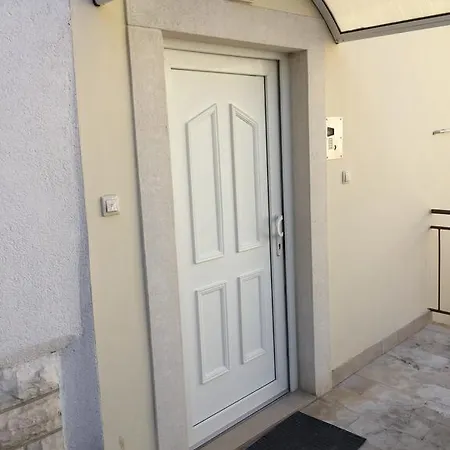 Eva Апартаменты *