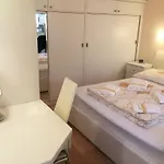 Eva *